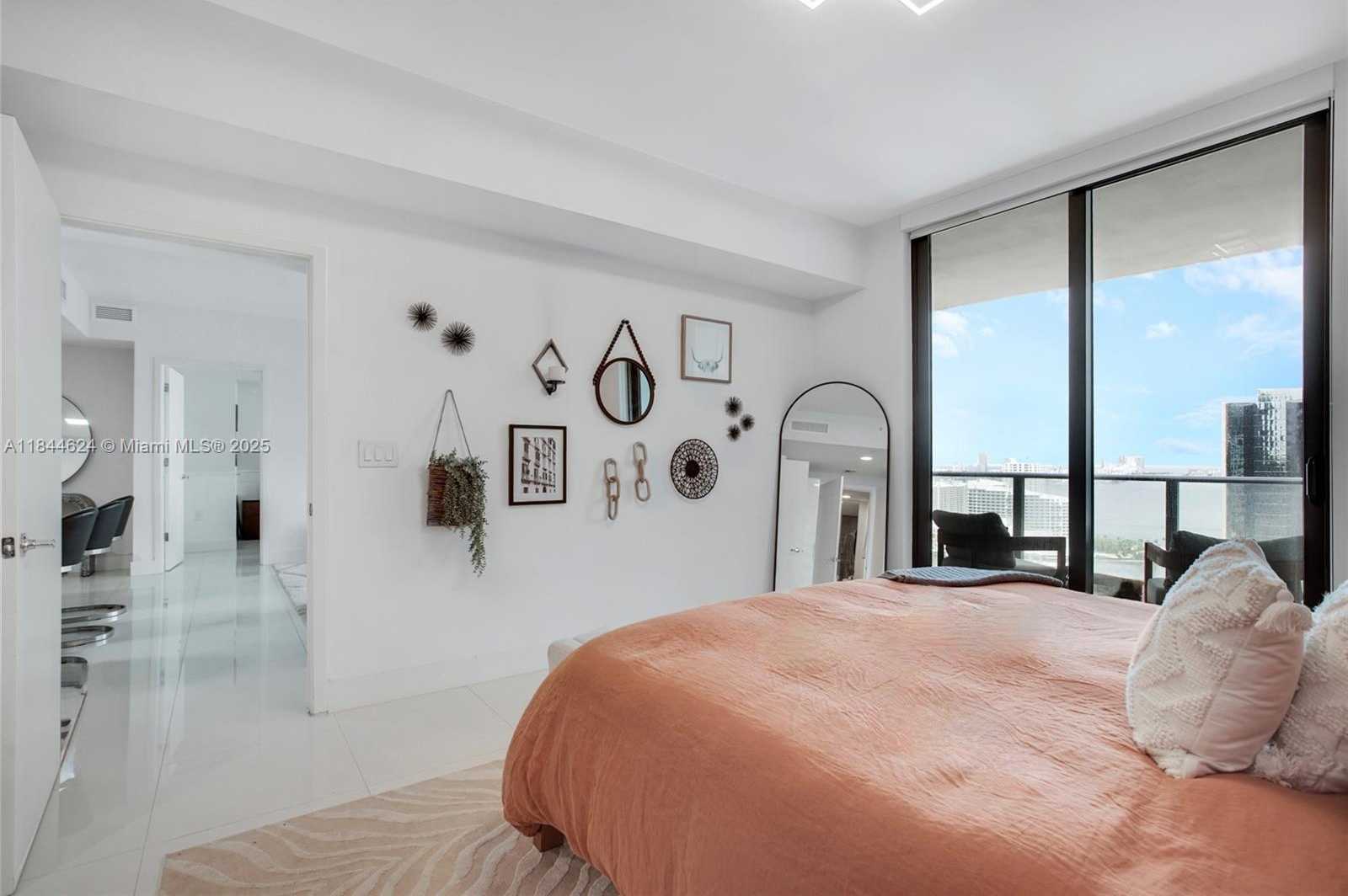 Small Image of 1010 EAST BRICKELL AVE #3004, Miami Number 14