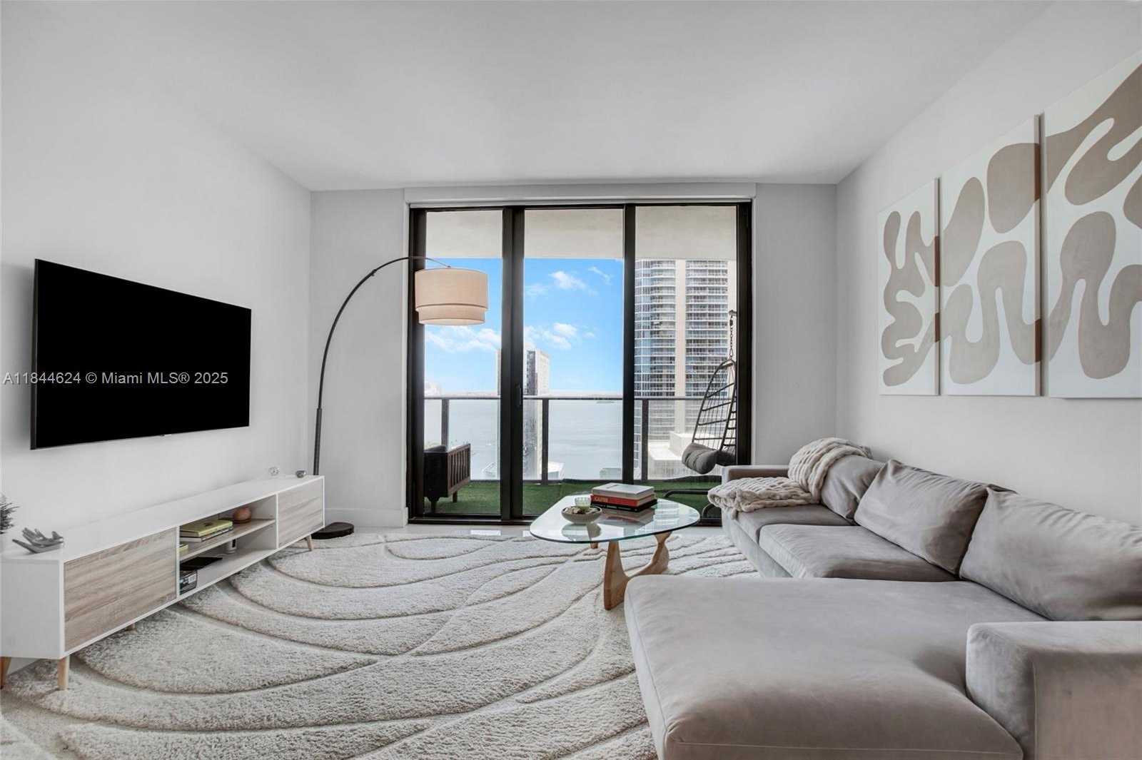 Small Image of 1010 EAST BRICKELL AVE #3004, Miami Number 3