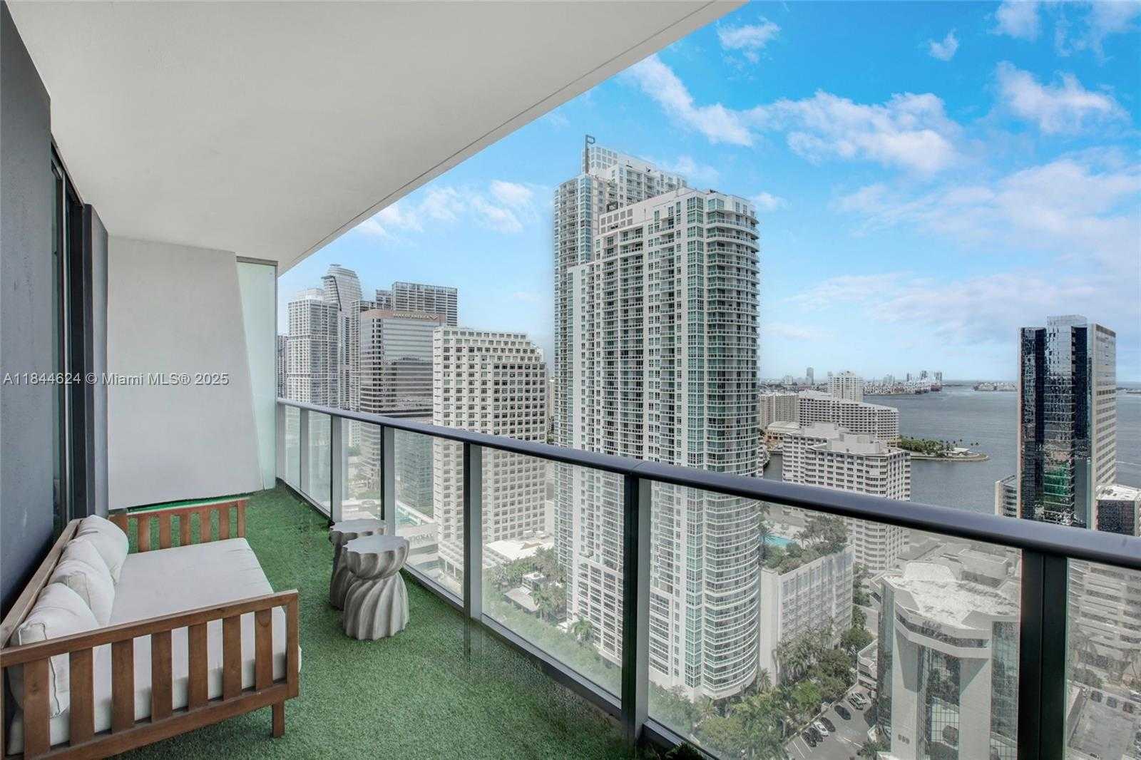 Small Image of 1010 EAST BRICKELL AVE #3004, Miami Number 4