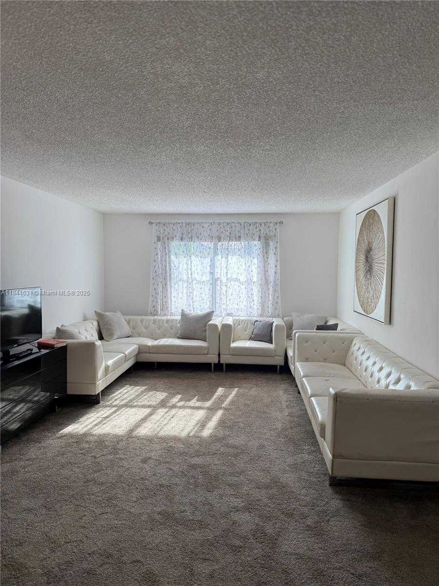 Small Image of 2225 MONROE ST #B6, Hollywood Number 27