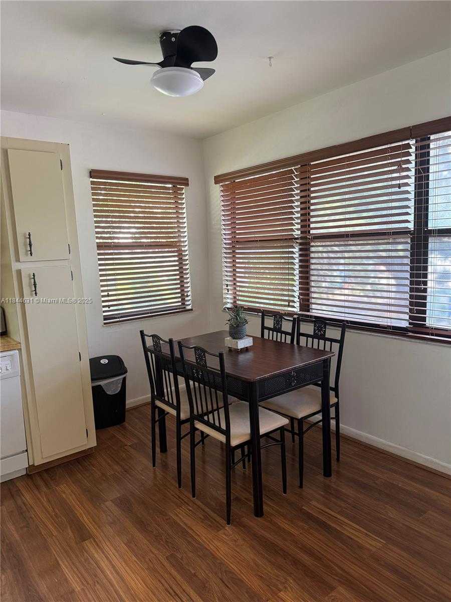 Small Image of 2225 MONROE ST #B6, Hollywood Number 28