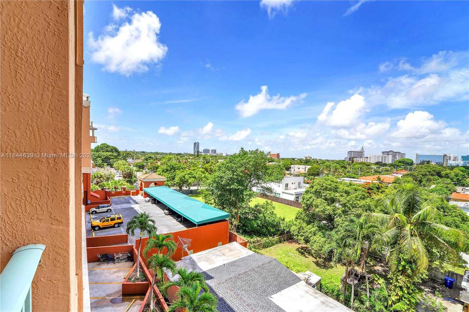 Small Image of 2280 SOUTH WEST 32ND AVE #403, Miami Number 10