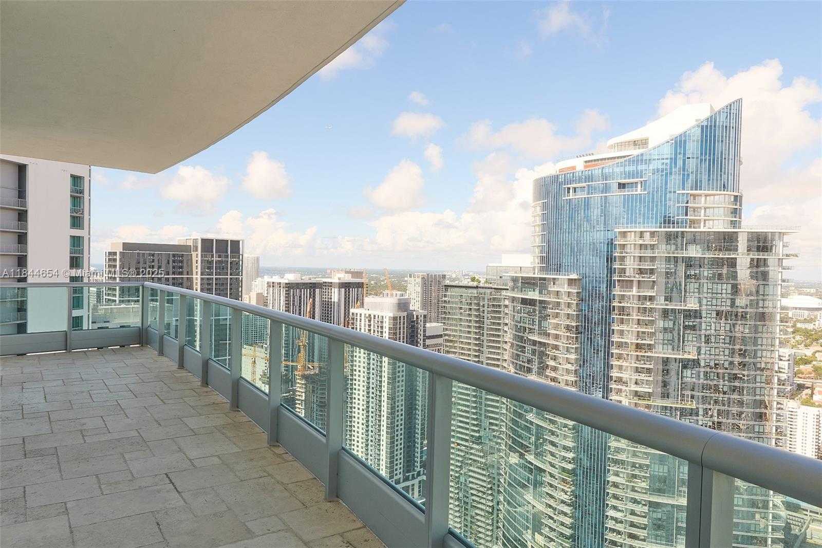 Small Image of 900 BISCAYNE BLVD #5601, Miami Number 10