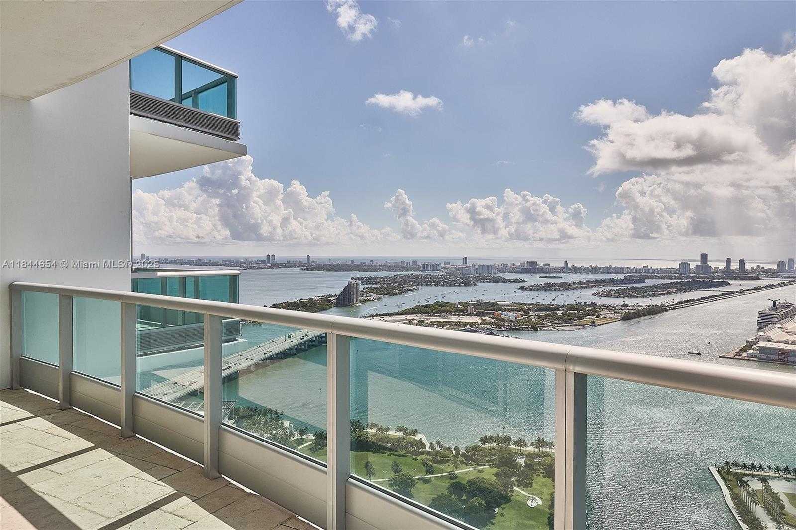 Small Image of 900 BISCAYNE BLVD #5601, Miami Number 12