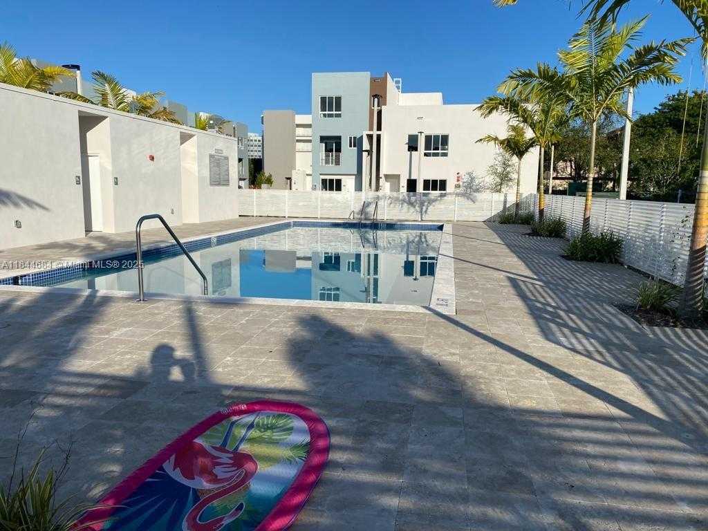 Small Image of 2561 NORTH EAST 193RD ST #1202, Miami Number 12