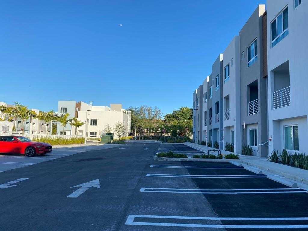 Small Image of 2561 NORTH EAST 193RD ST #1202, Miami Number 13