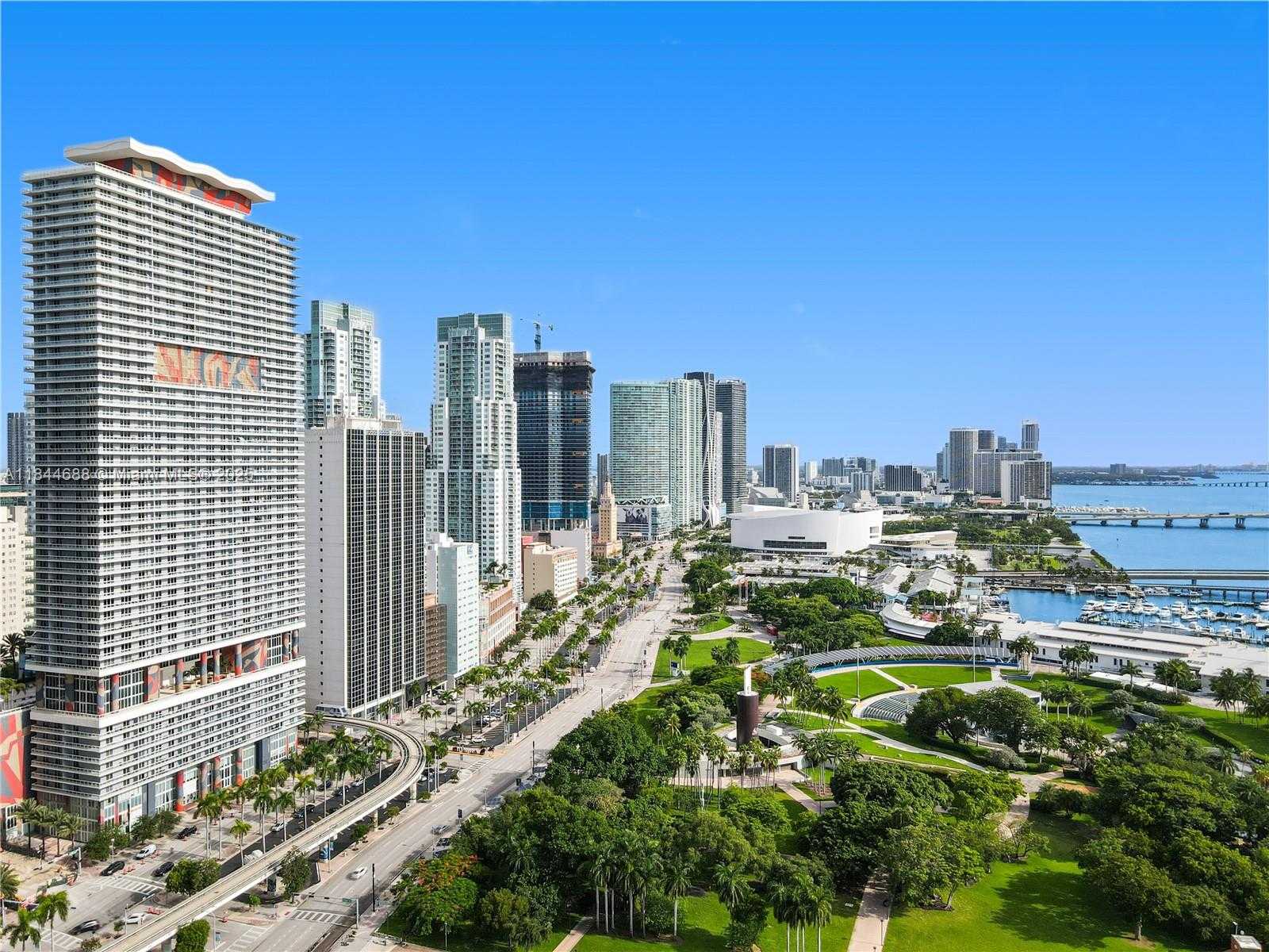 Small Image of 50 BISCAYNE BLVD #3209, Miami Number 19