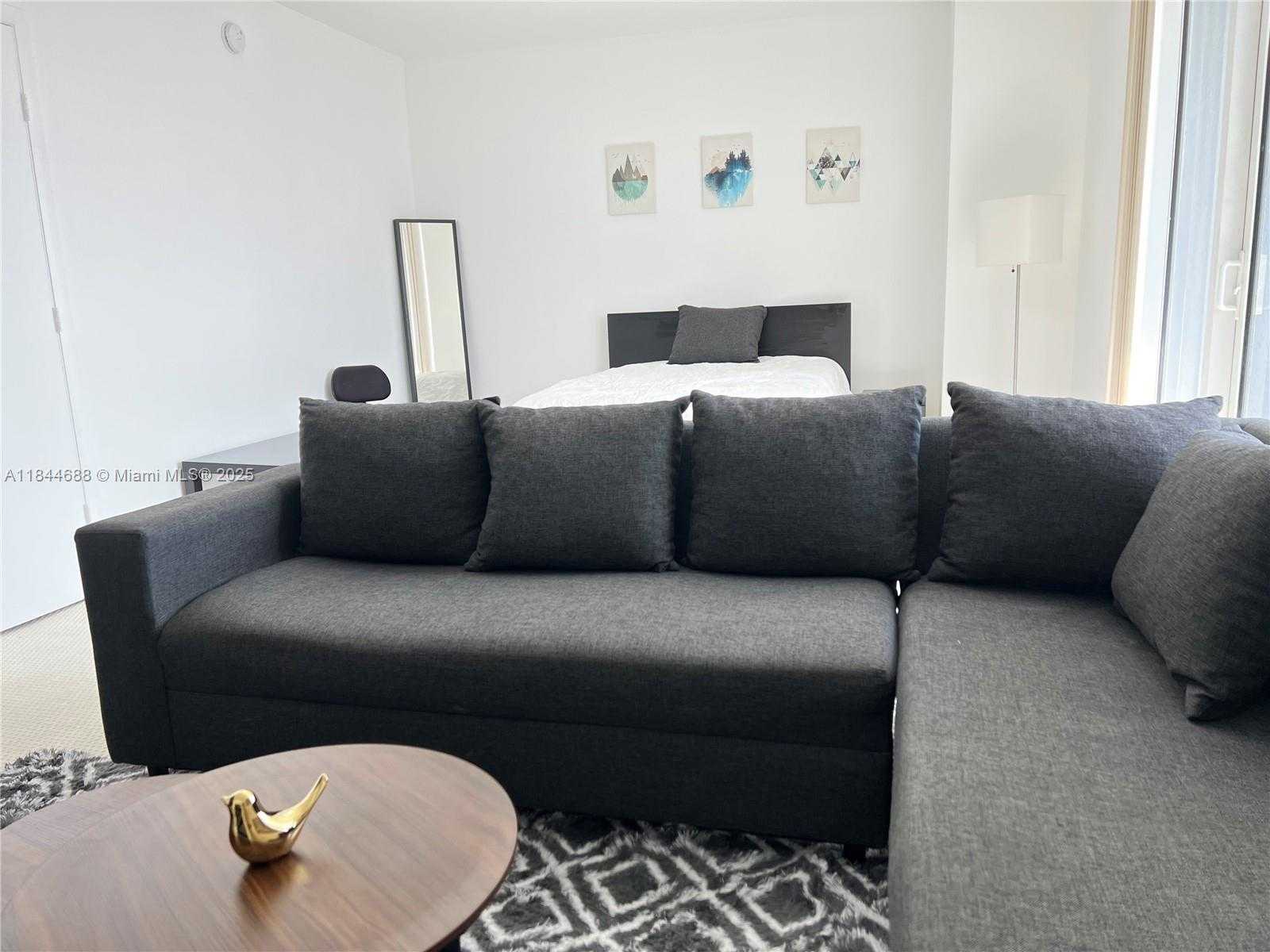 Small Image of 50 BISCAYNE BLVD #3209, Miami Number 7