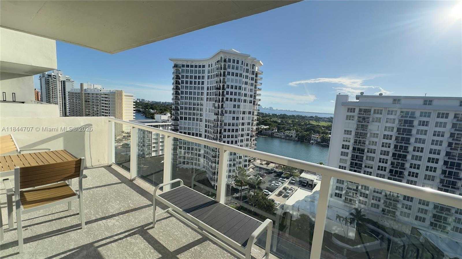 Small Image of 5701 COLLINS AVE #1509, Miami Beach Number 2