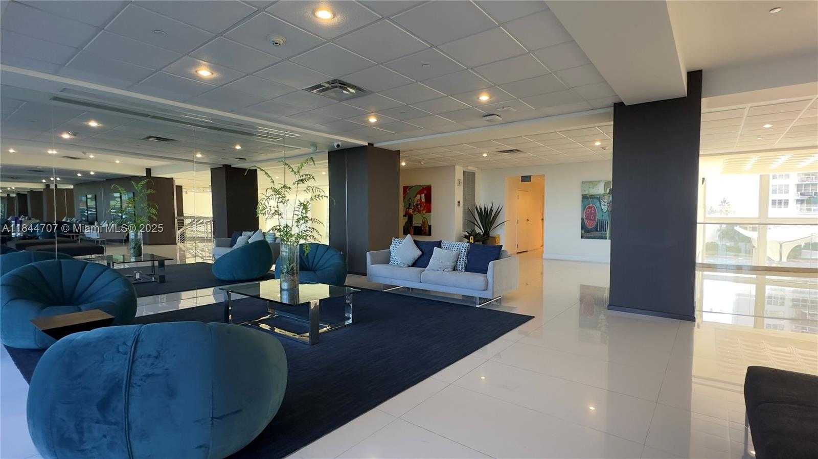 Small Image of 5701 COLLINS AVE #1509, Miami Beach Number 27