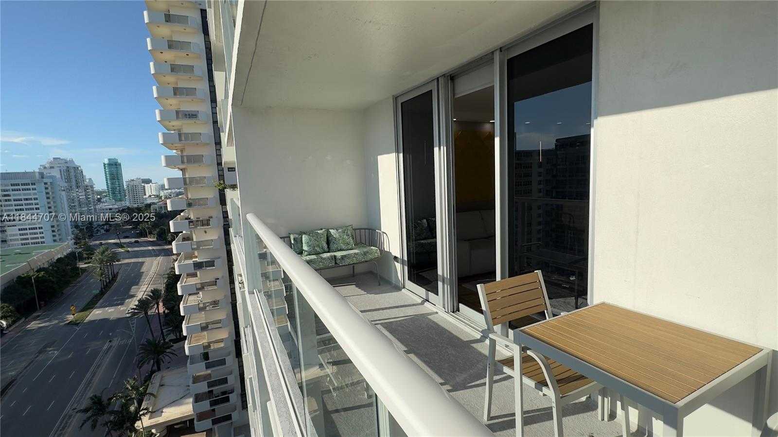 Small Image of 5701 COLLINS AVE #1509, Miami Beach Number 5