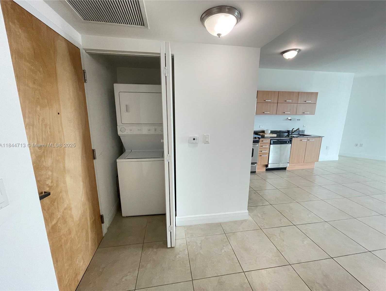 Small Image of 350 SOUTH MIAMI AVE #3709, Miami Number 10