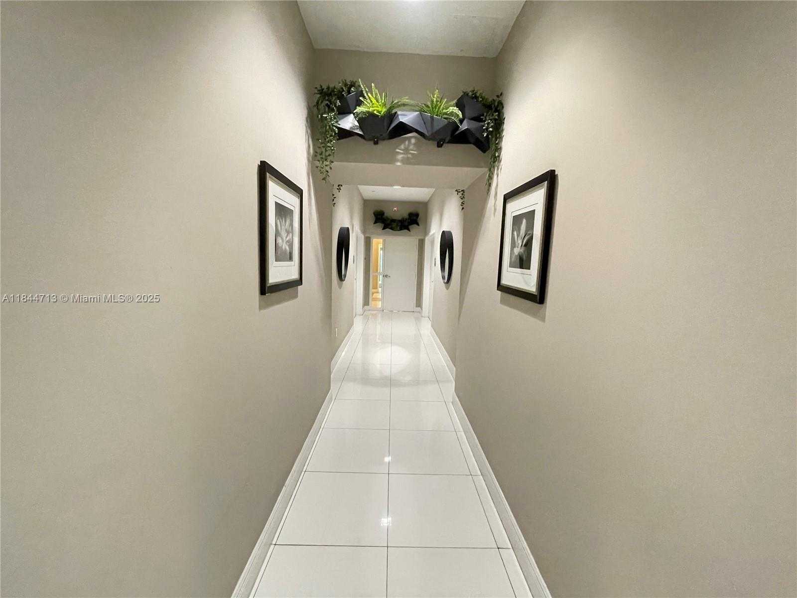 Small Image of 350 SOUTH MIAMI AVE #3709, Miami Number 31