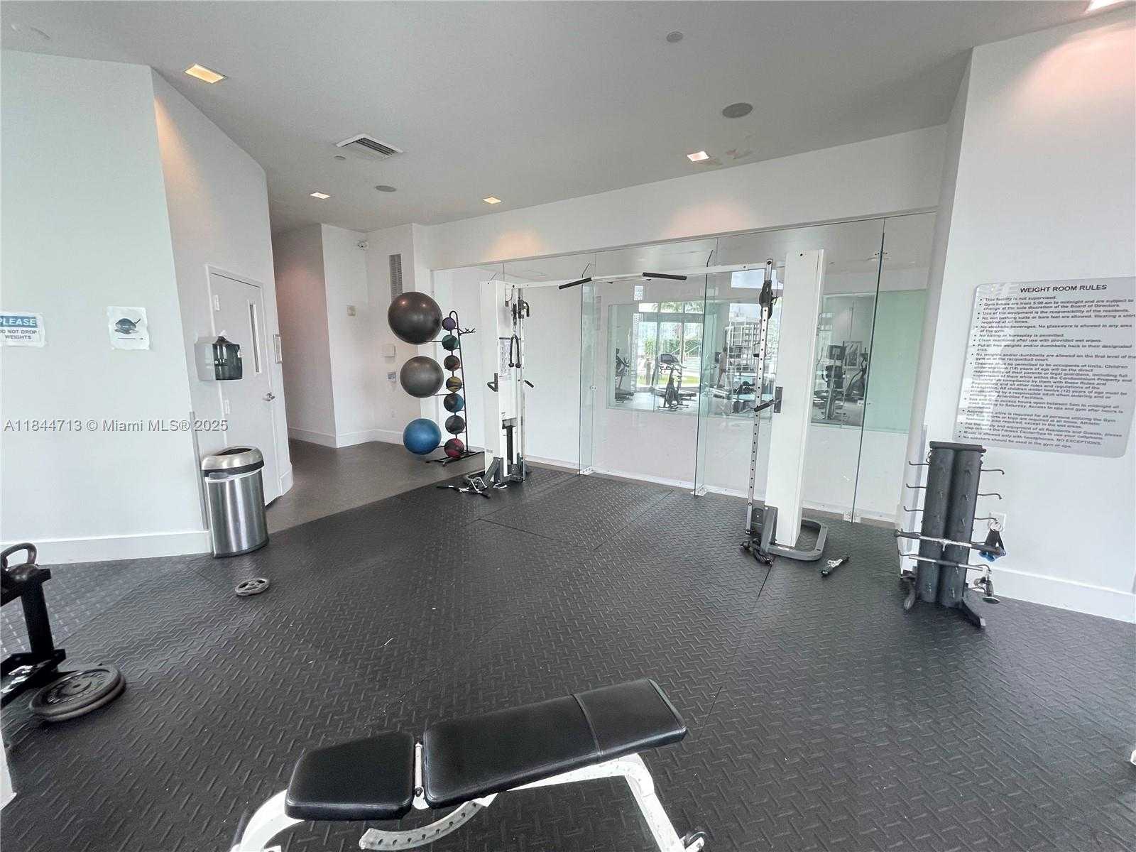 Small Image of 350 SOUTH MIAMI AVE #3709, Miami Number 33