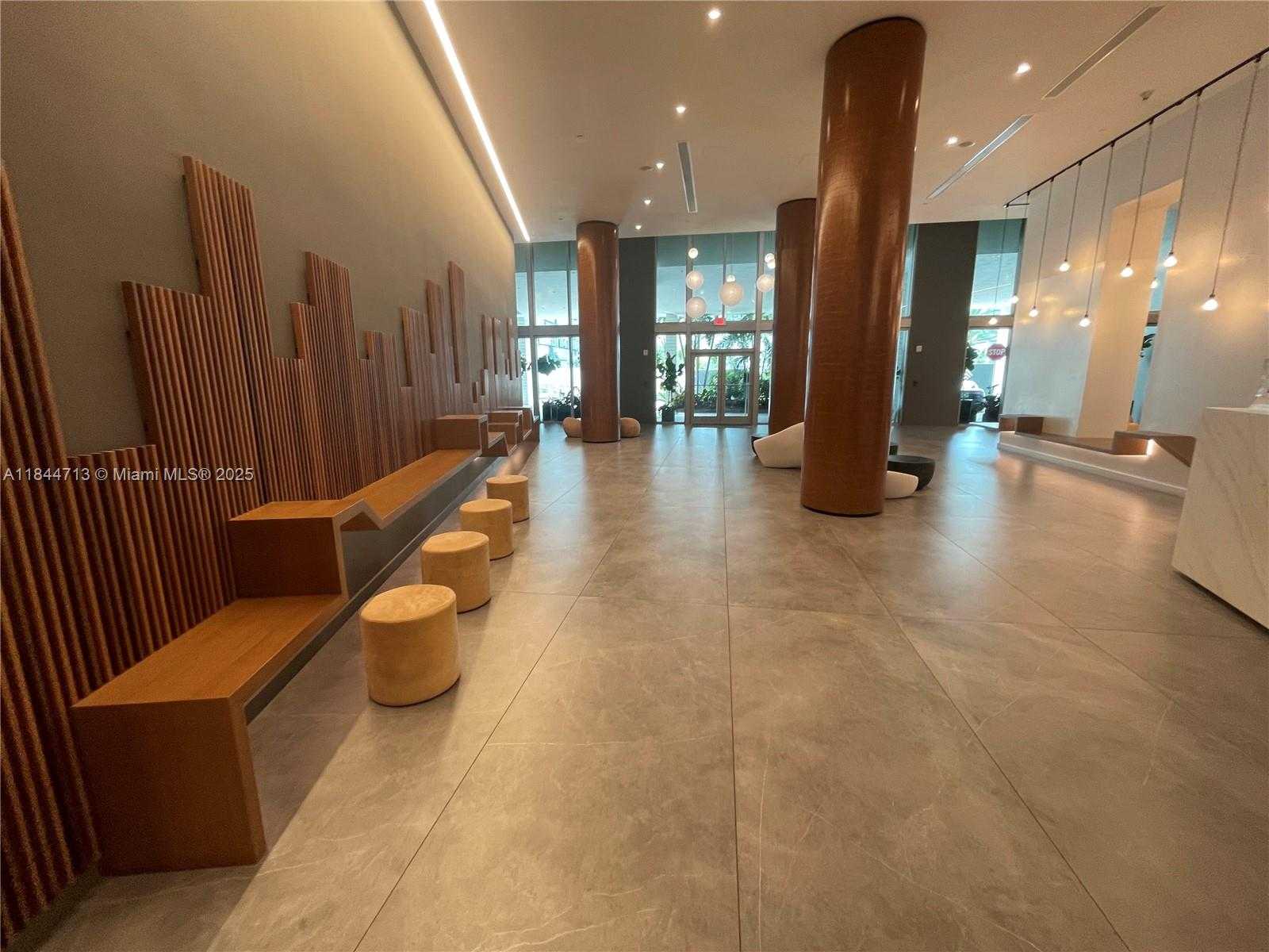 Small Image of 350 SOUTH MIAMI AVE #3709, Miami Number 4