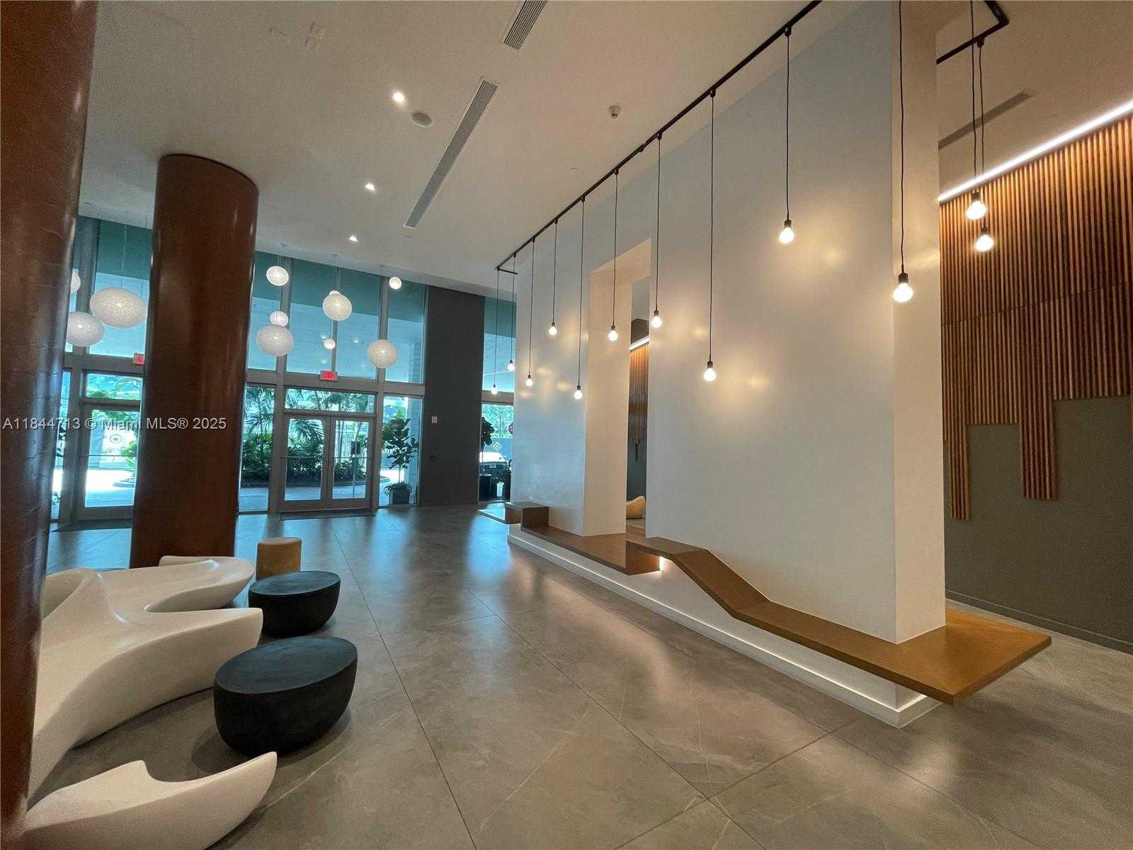 Small Image of 350 SOUTH MIAMI AVE #3709, Miami Number 5
