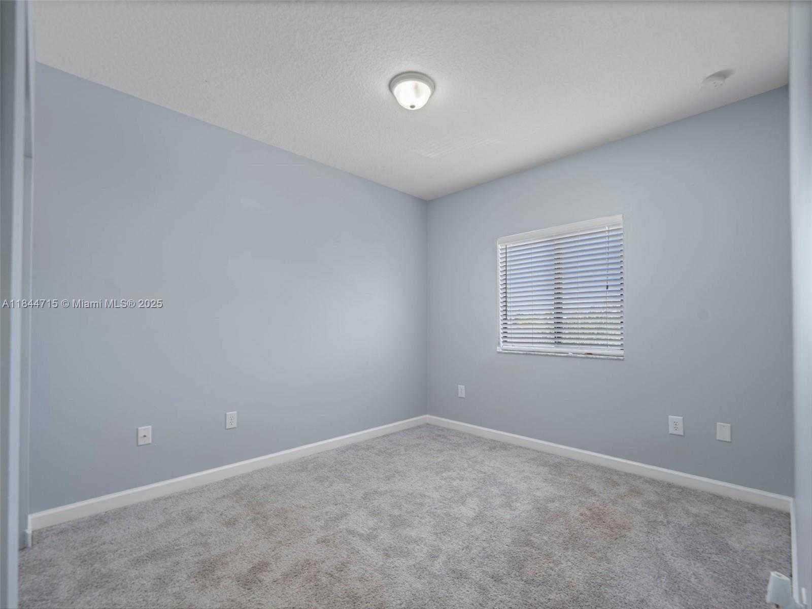 Small Image of 1438 SOUTH WEST 154TH CT #1438, Miami Number 21