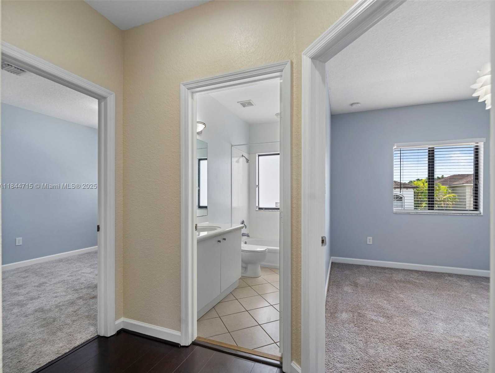 Small Image of 1438 SOUTH WEST 154TH CT #1438, Miami Number 24