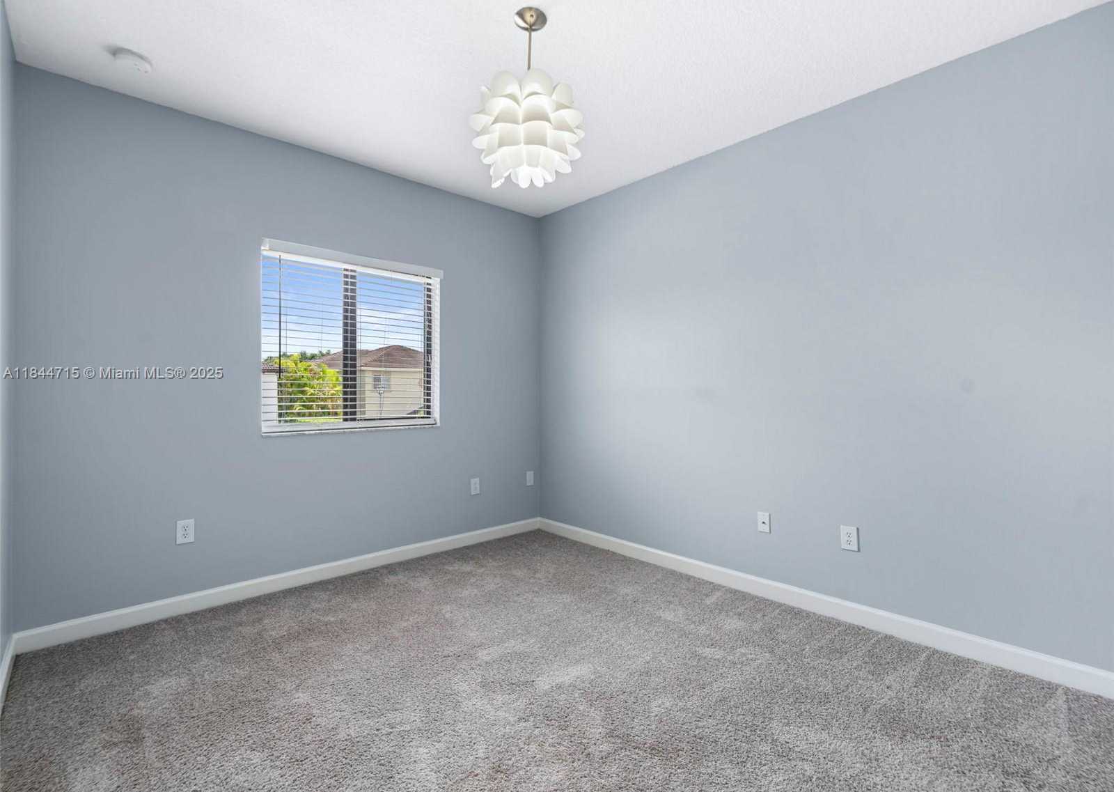Small Image of 1438 SOUTH WEST 154TH CT #1438, Miami Number 27
