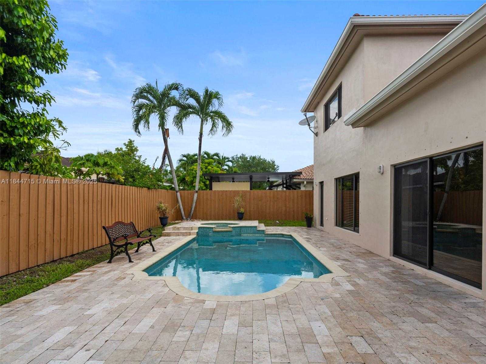 Small Image of 1438 SOUTH WEST 154TH CT #1438, Miami Number 31