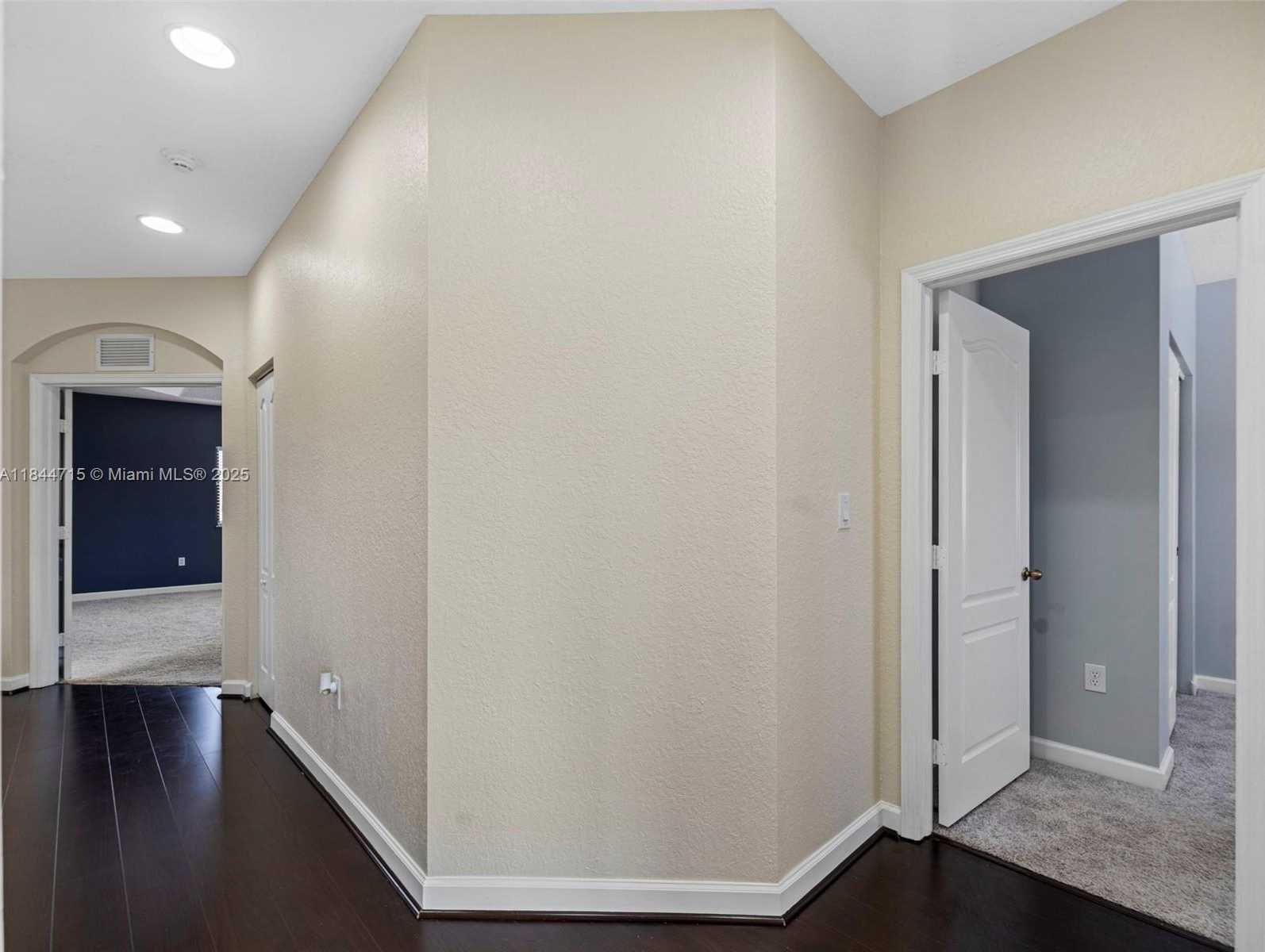 Small Image of 1438 SOUTH WEST 154TH CT #1438, Miami Number 48