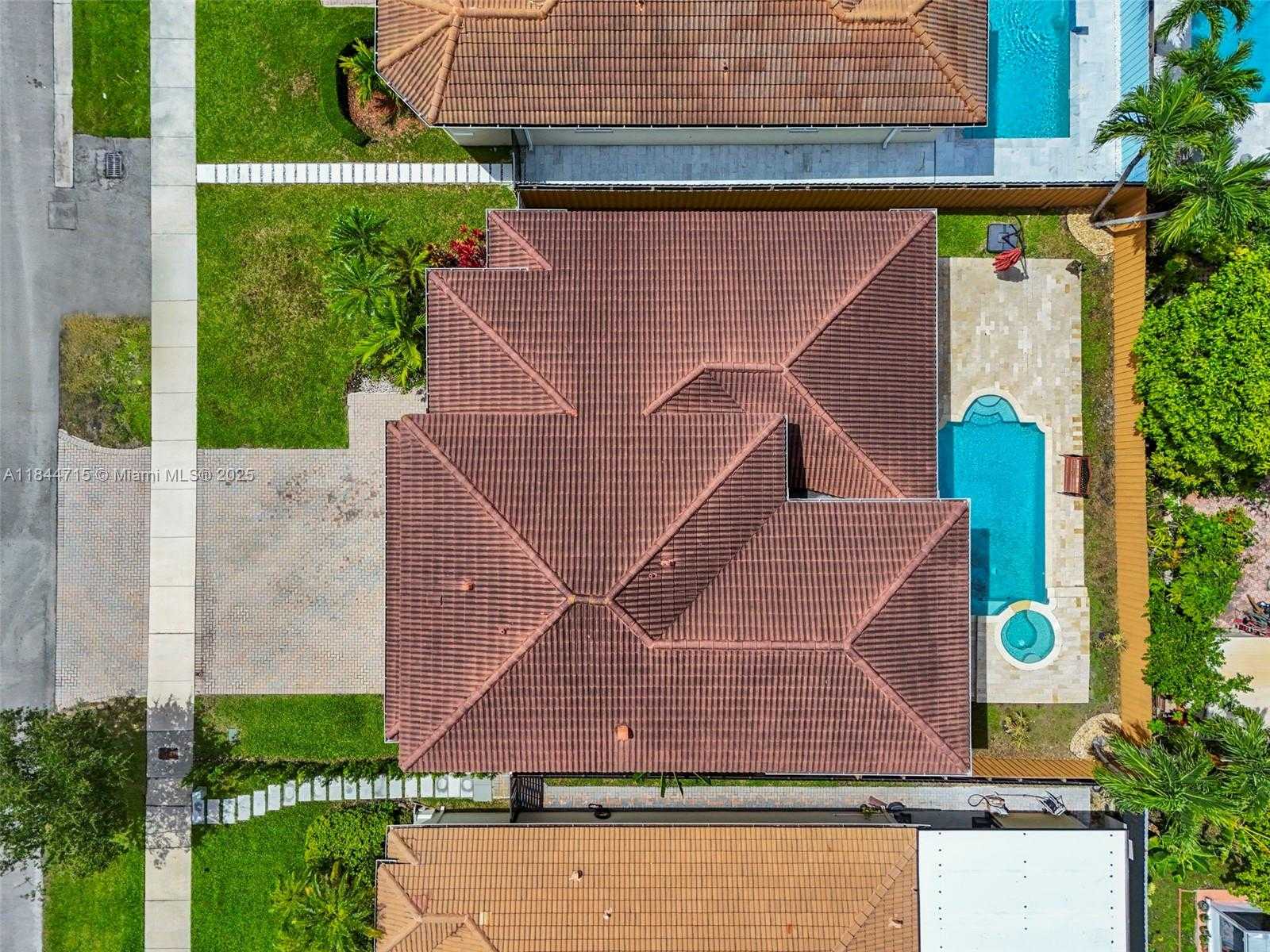 Small Image of 1438 SOUTH WEST 154TH CT #1438, Miami Number 56