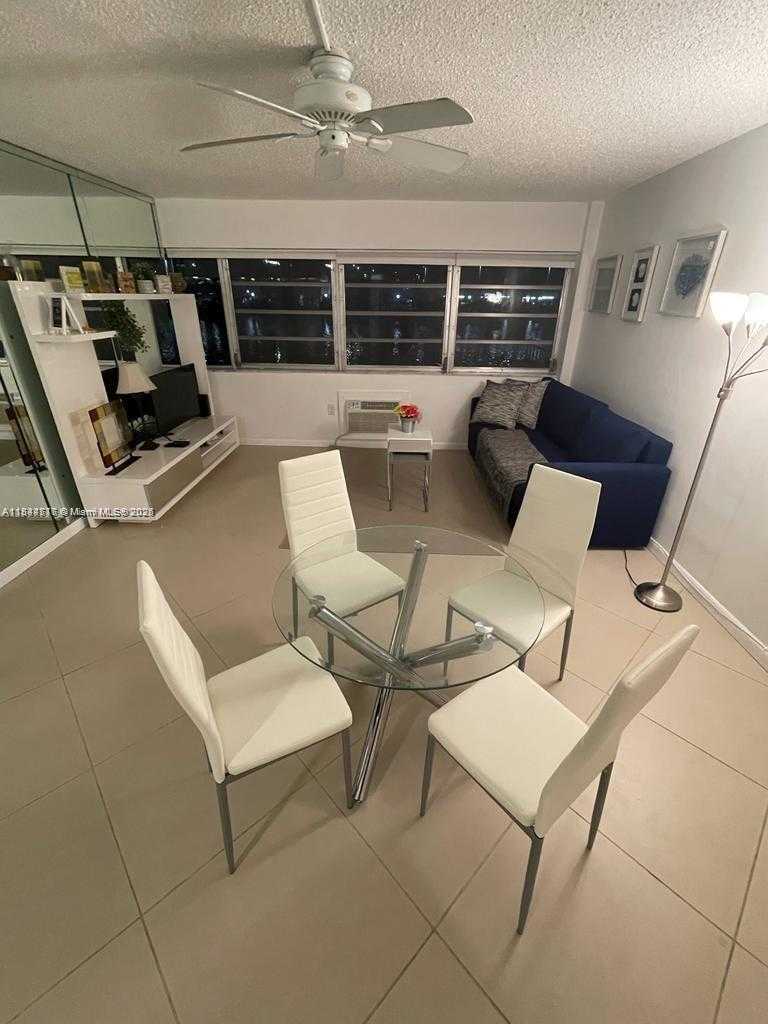 Small Image of 220 KINGS POINT DR #105, Sunny Isles Beach Number 12