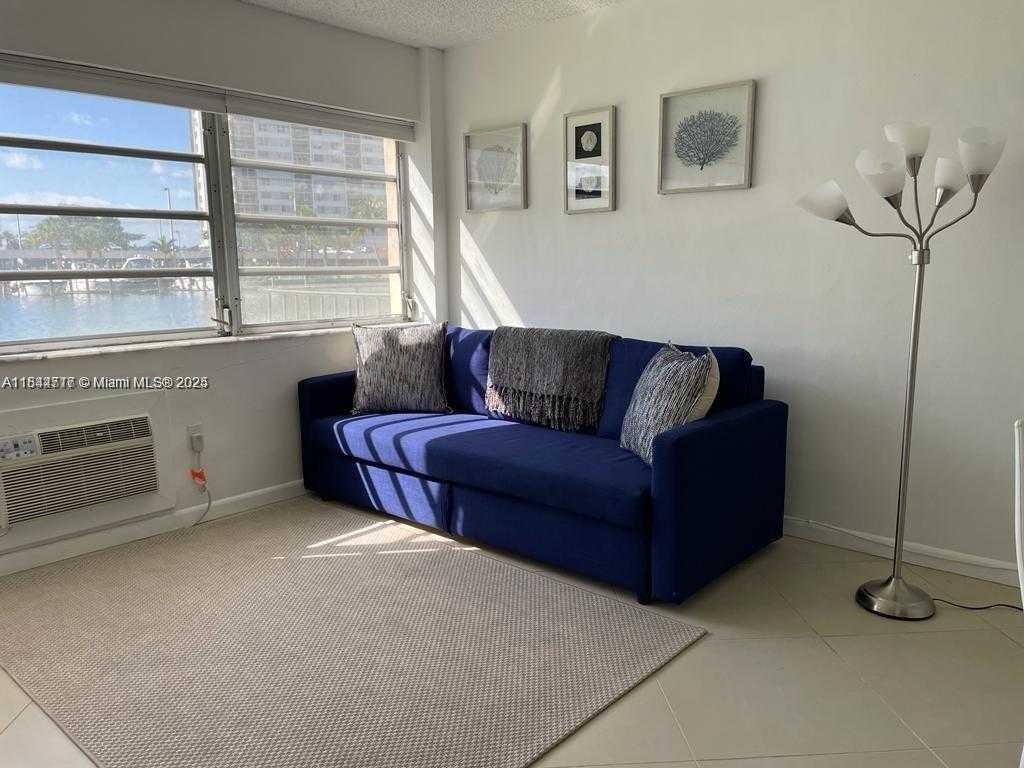 Small Image of 220 KINGS POINT DR #105, Sunny Isles Beach Number 8