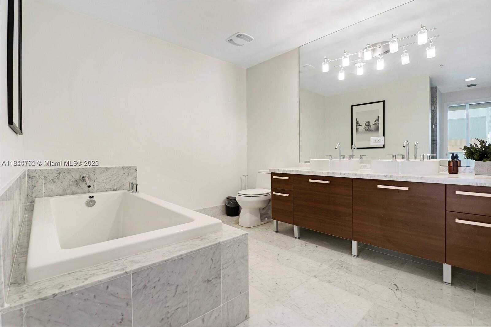 Small Image of 253 NORTH EAST 2ND ST #508, Miami Number 18