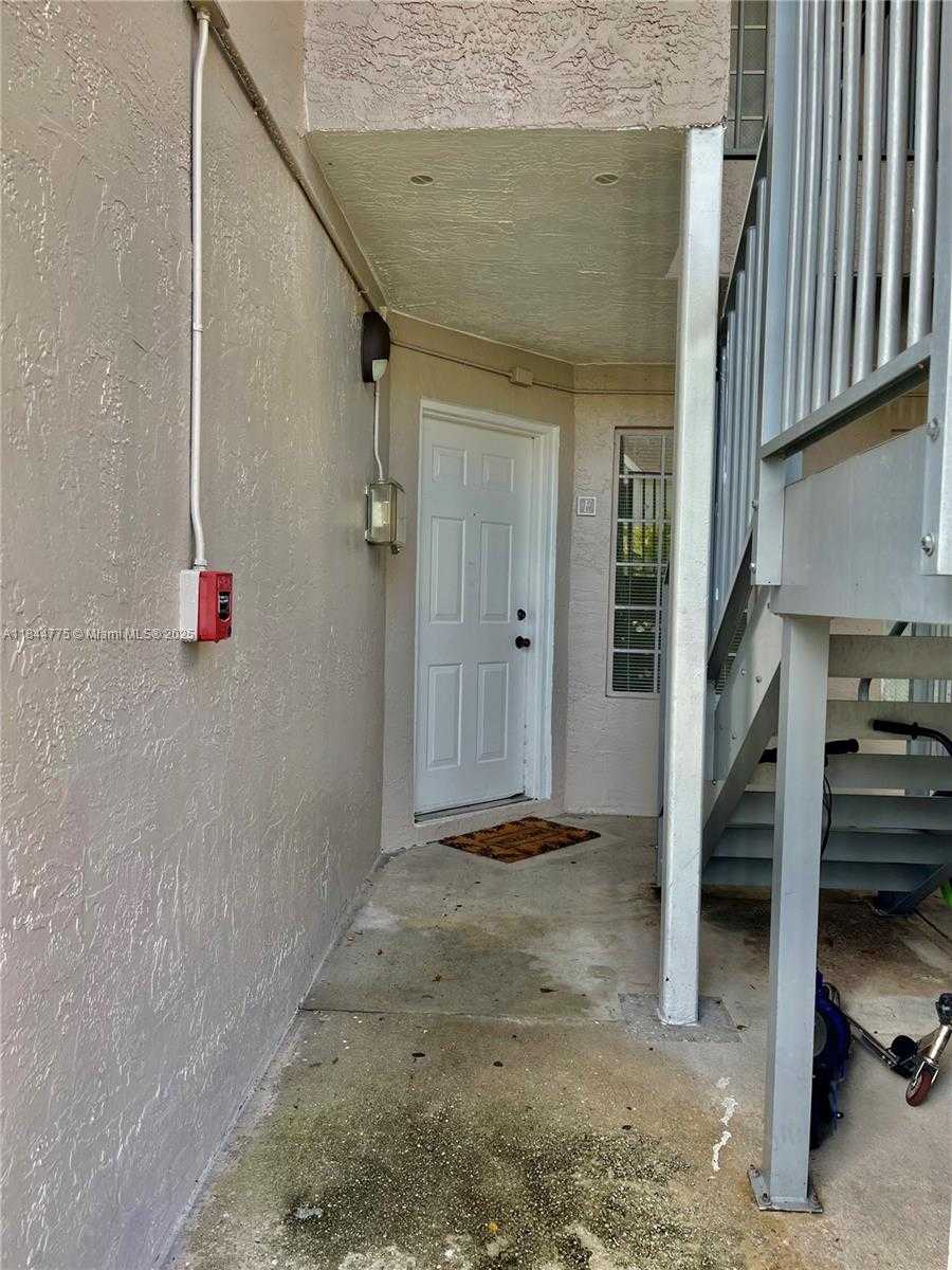 Small Image of 6725 NORTH WEST 174TH TER #E-12, Hialeah Number 2