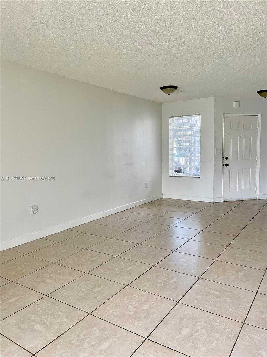 Small Image of 6725 NORTH WEST 174TH TER #E-12, Hialeah Number 4