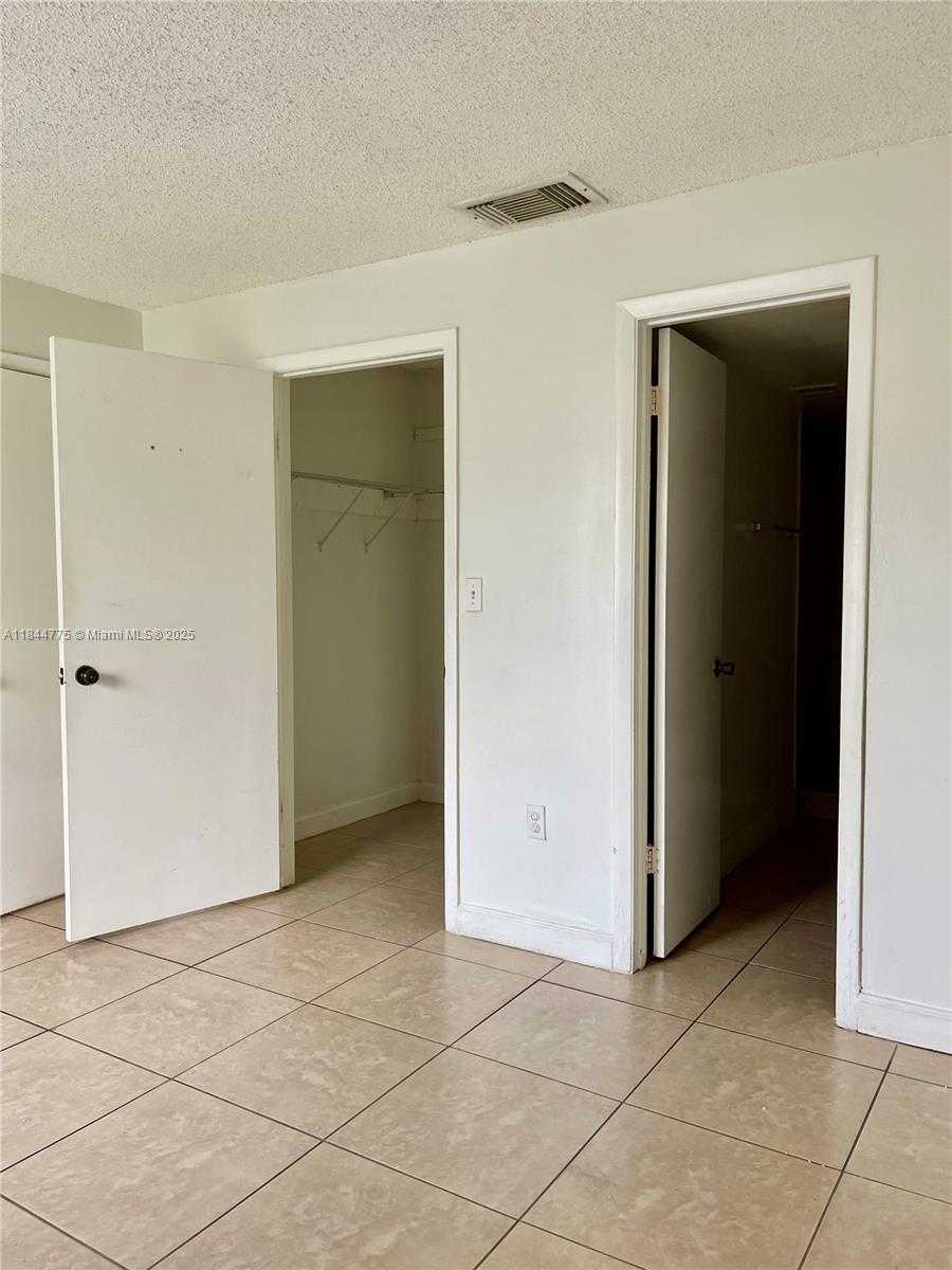 Small Image of 6725 NORTH WEST 174TH TER #E-12, Hialeah Number 8