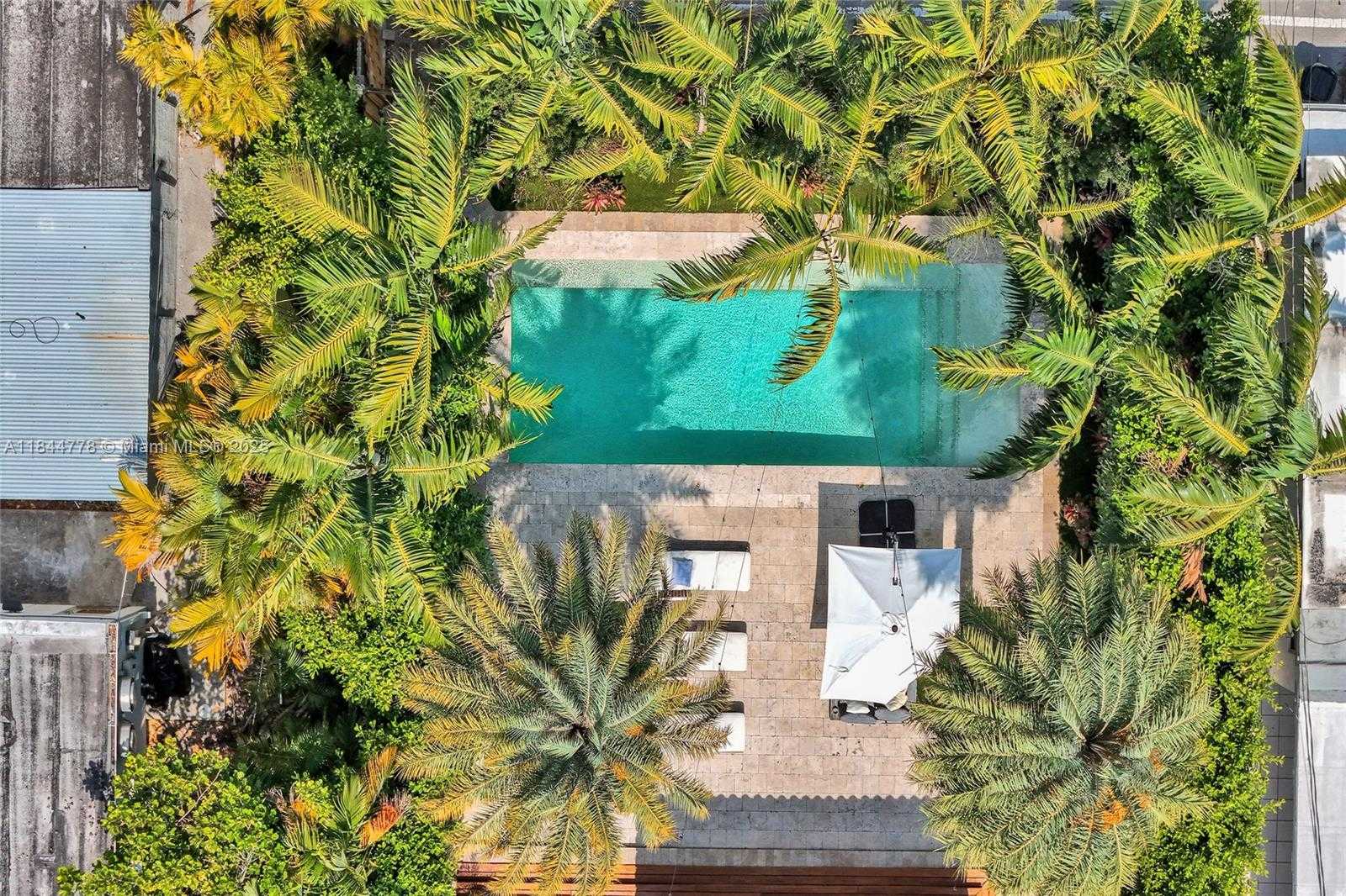 Small Image of 1443 LENOX AVE, Miami Beach Number 17
