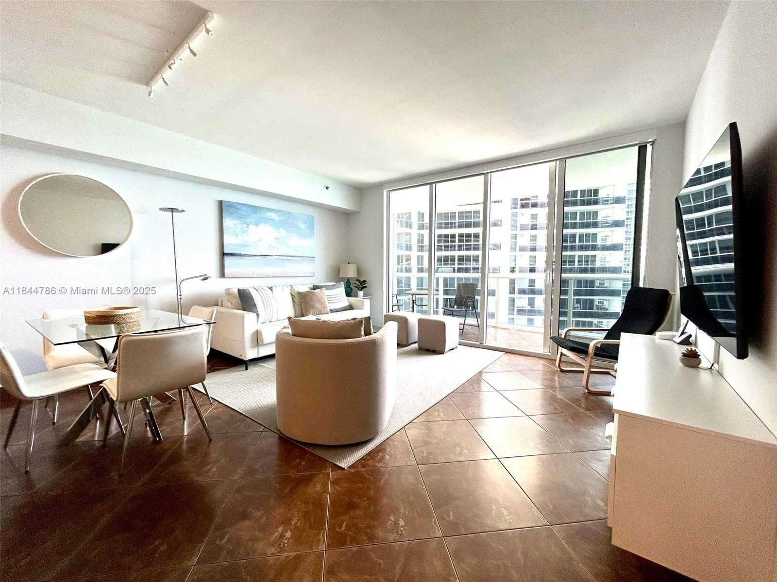 Small Image of 1830 SOUTH OCEAN DR #3009, Hallandale Beach Number 12