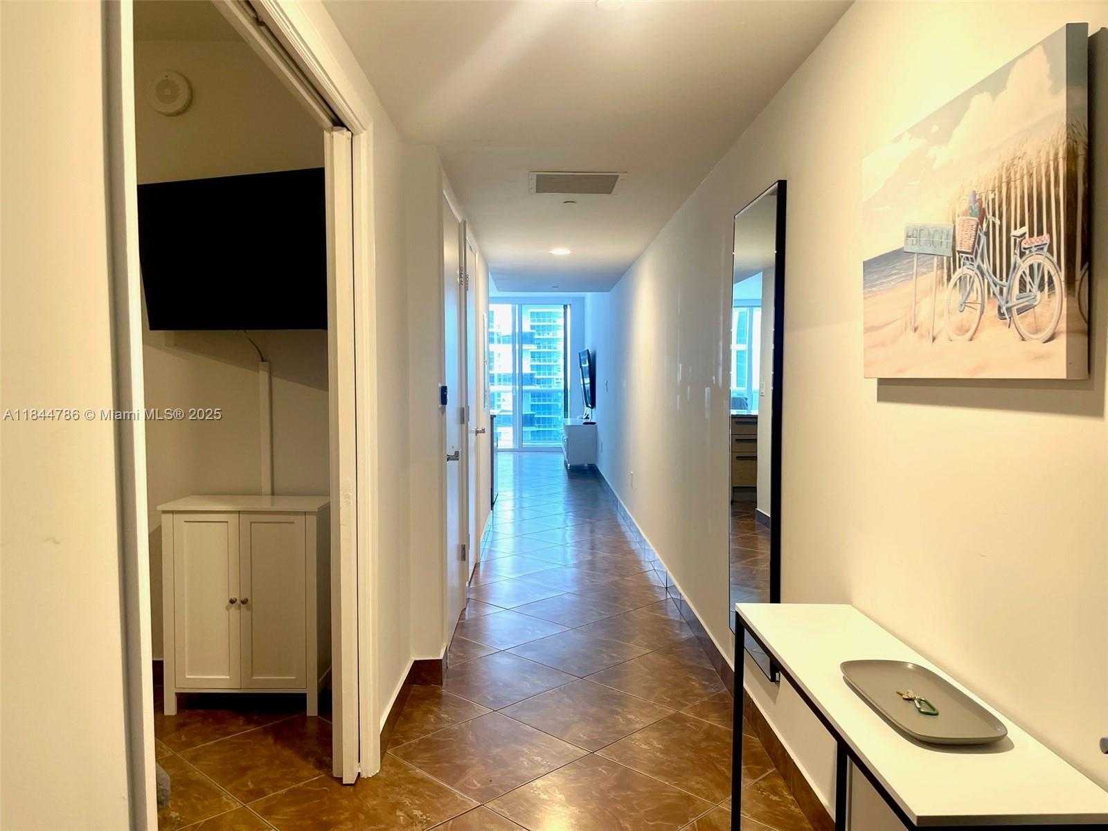 Small Image of 1830 SOUTH OCEAN DR #3009, Hallandale Beach Number 17