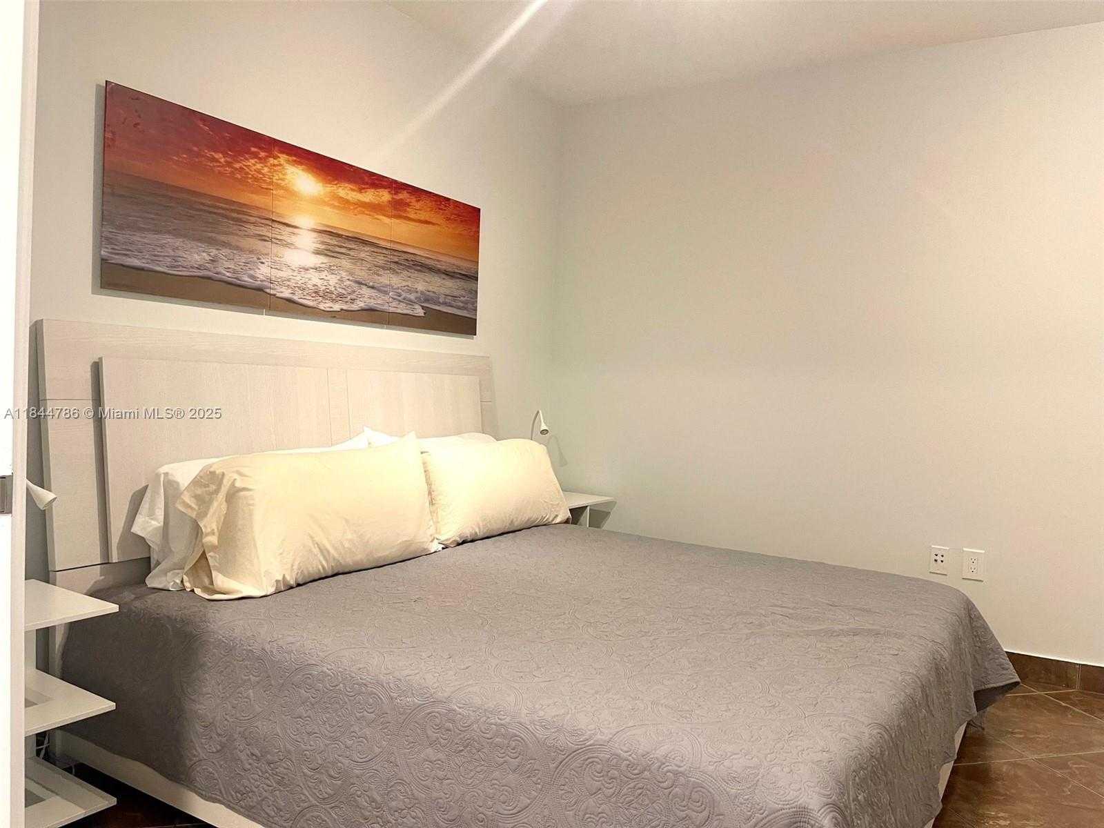 Small Image of 1830 SOUTH OCEAN DR #3009, Hallandale Beach Number 18