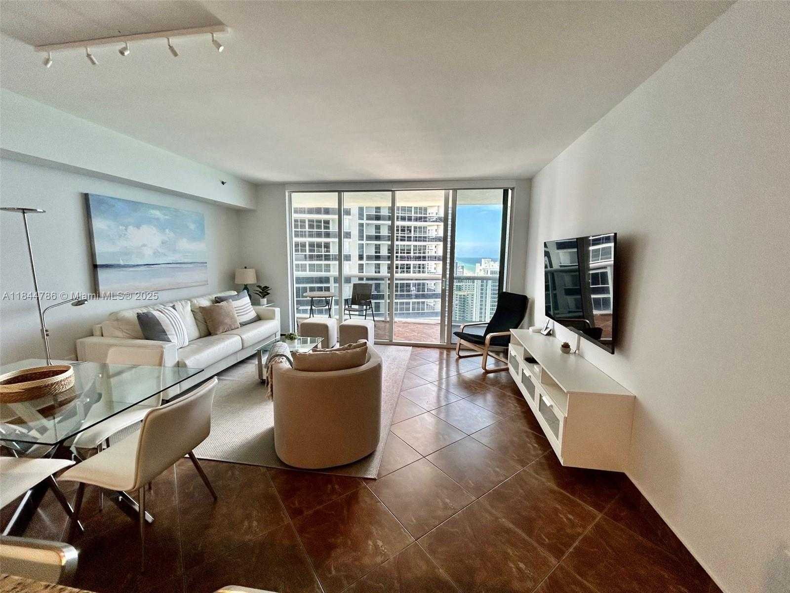 Small Image of 1830 SOUTH OCEAN DR #3009, Hallandale Beach Number 6