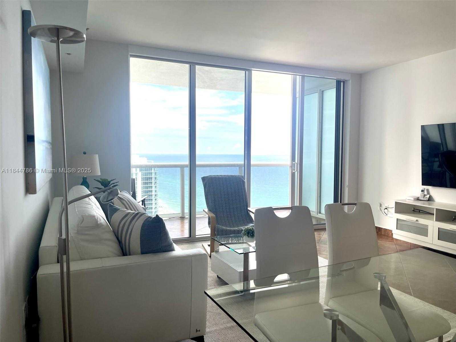 Small Image of 1830 SOUTH OCEAN DR #3009, Hallandale Beach Number 8