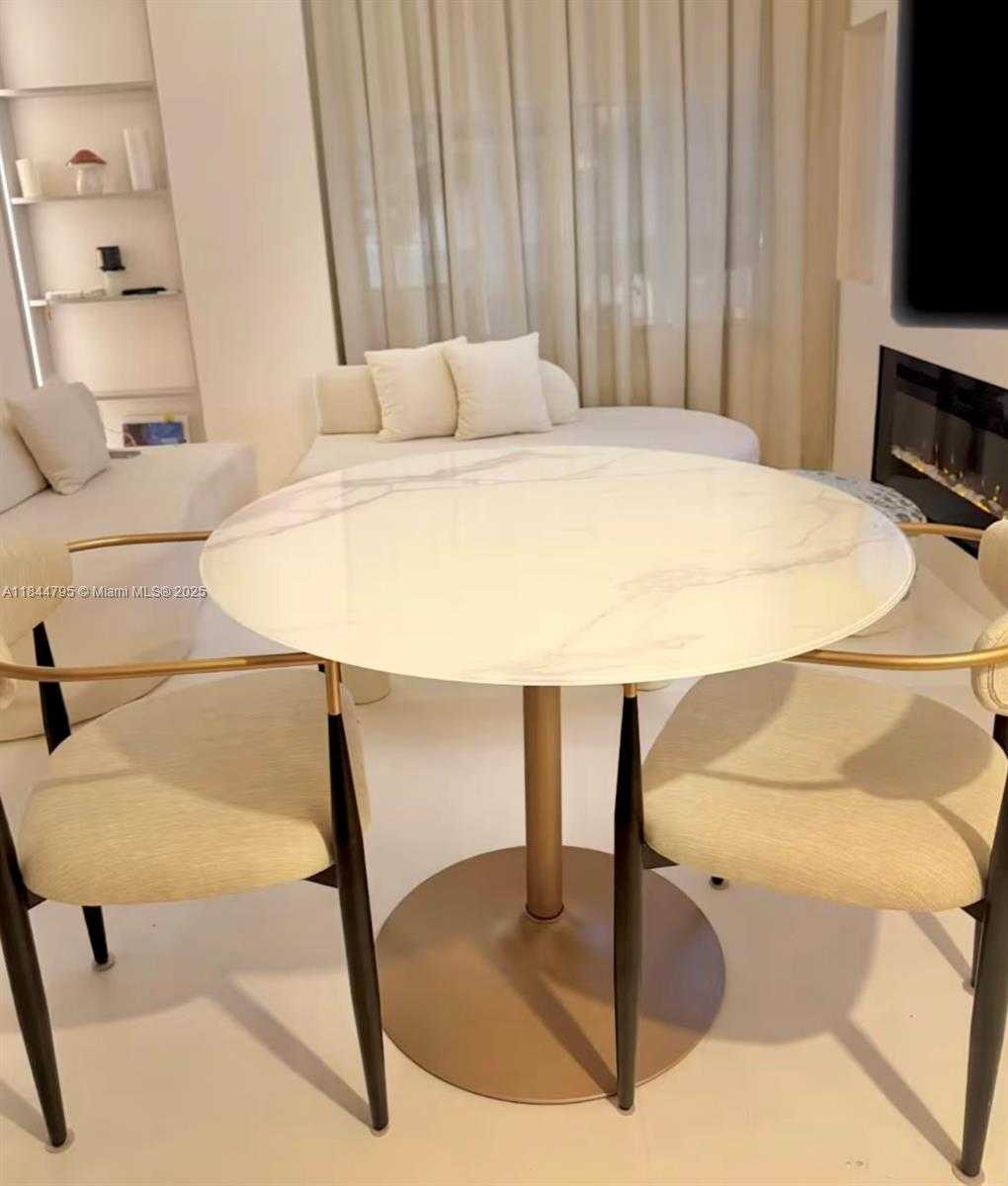 Small Image of 100 COLLINS AVE #218, Miami Beach Number 10