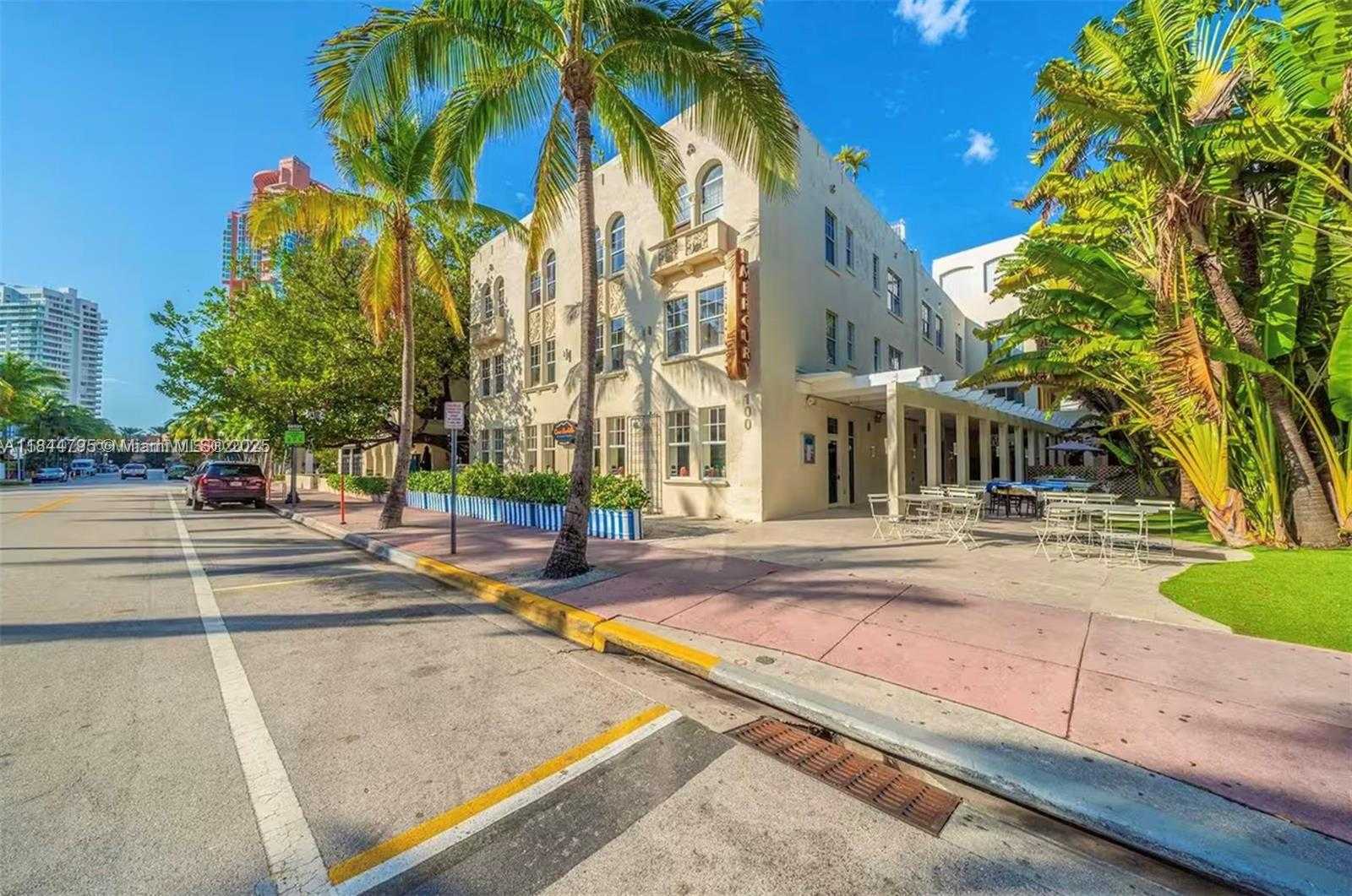 Small Image of 100 COLLINS AVE #218, Miami Beach Number 21
