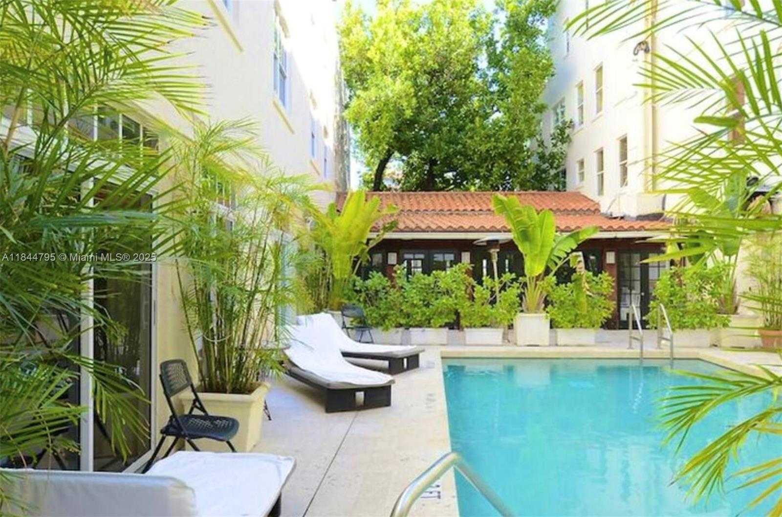 Small Image of 100 COLLINS AVE #218, Miami Beach Number 22