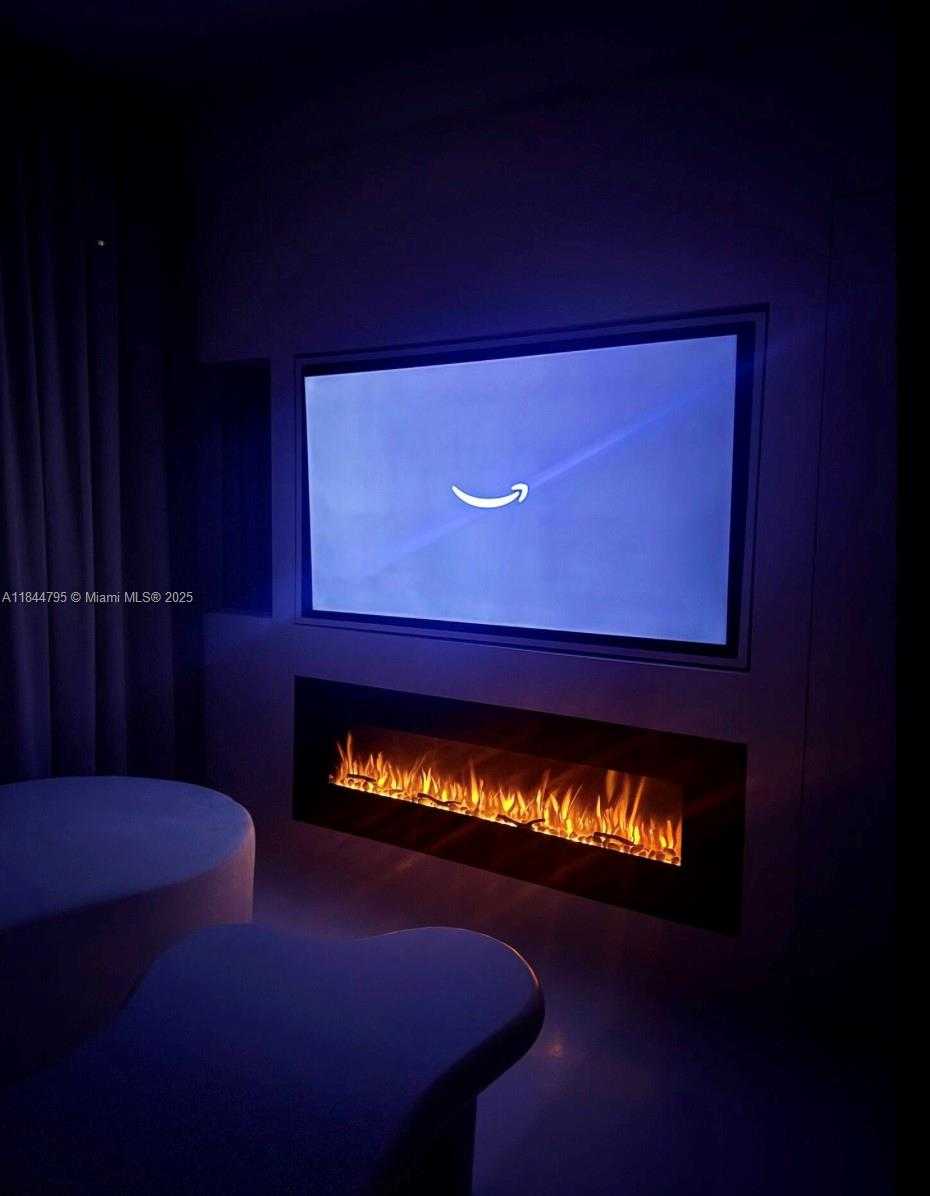 Small Image of 100 COLLINS AVE #218, Miami Beach Number 6