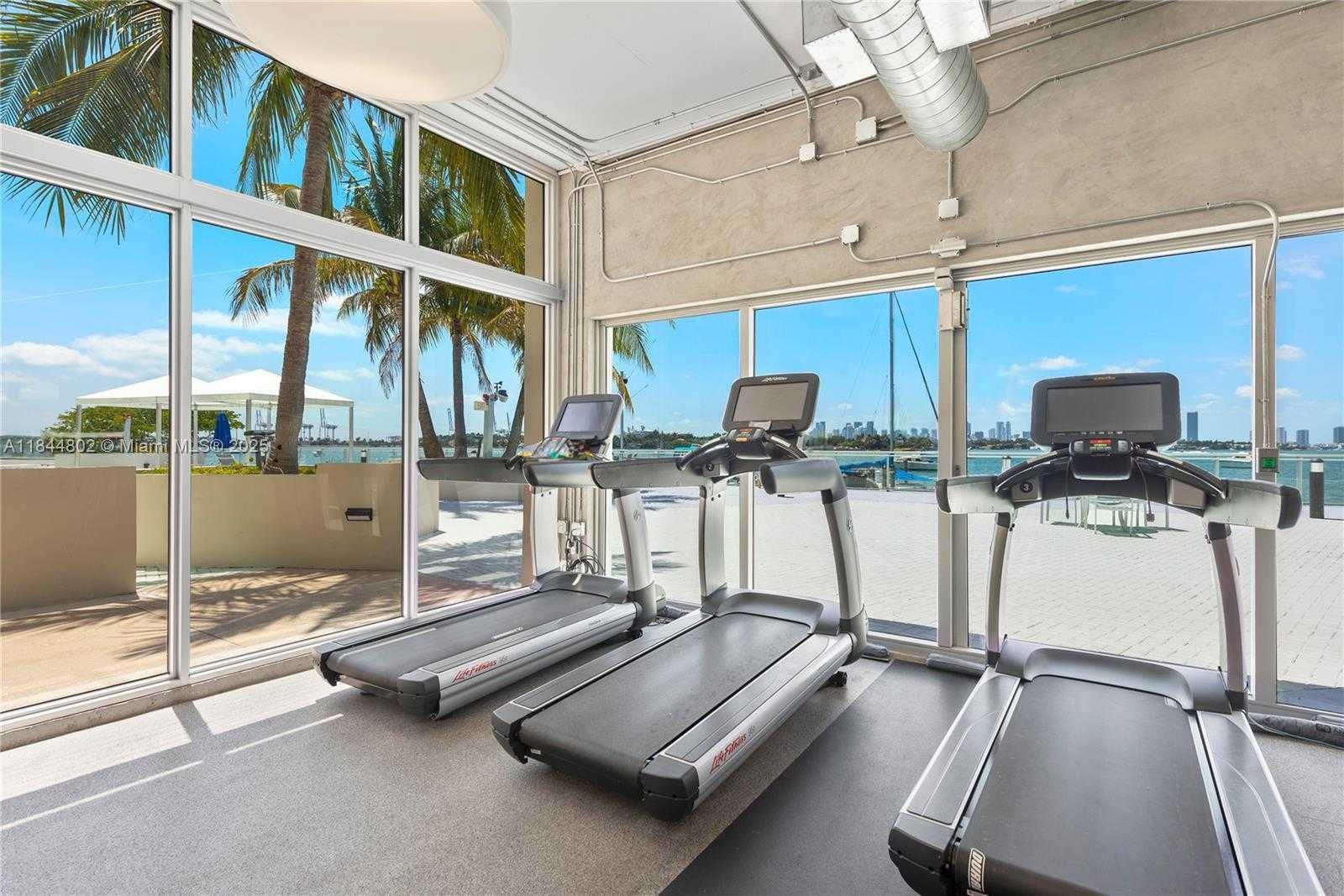 Small Image of 1200 WEST AVE #1126, Miami Beach Number 30