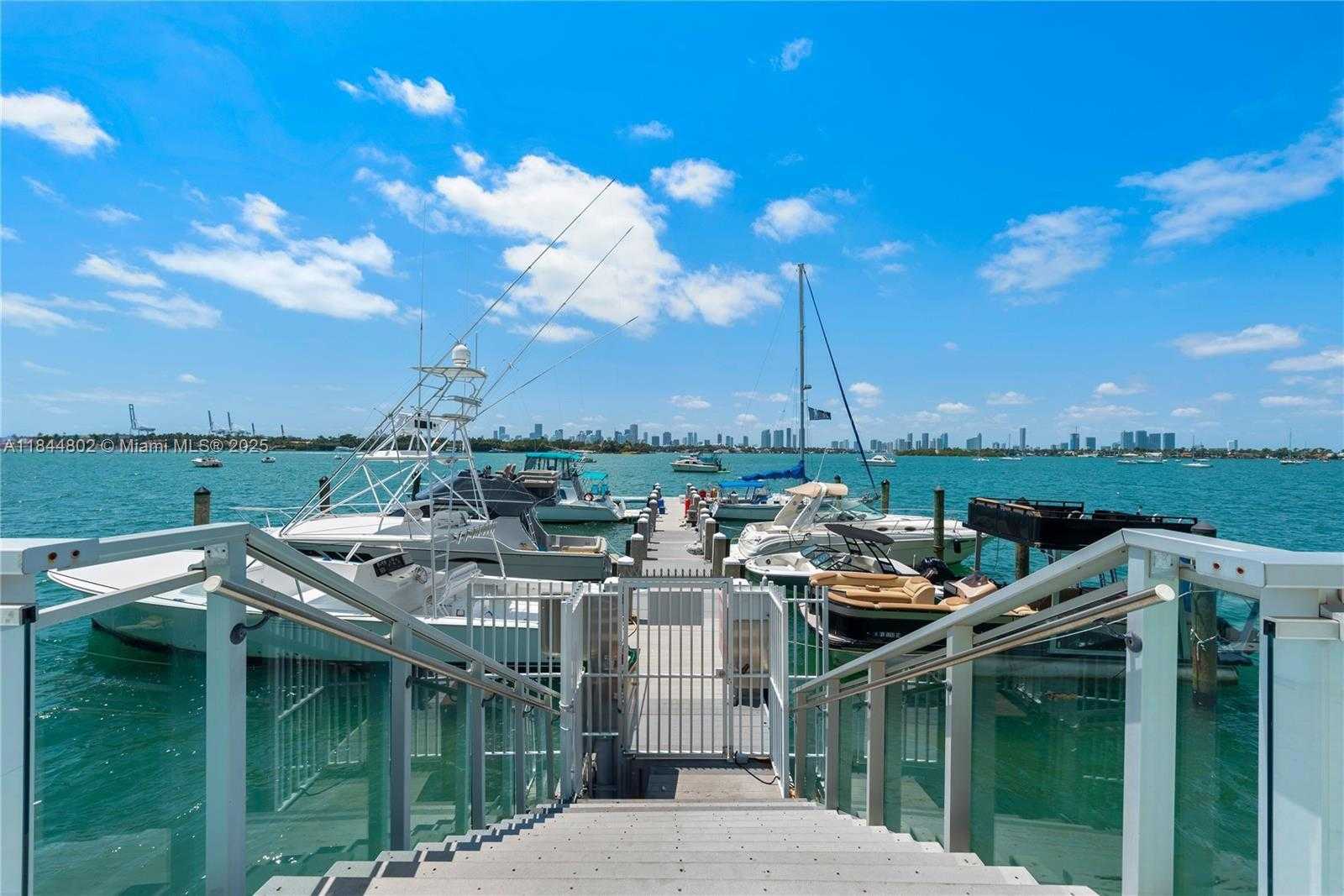 Small Image of 1200 WEST AVE #1126, Miami Beach Number 37