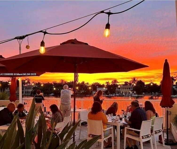 Small Image of 5600 COLLINS AVE #11L, Miami Beach Number 30
