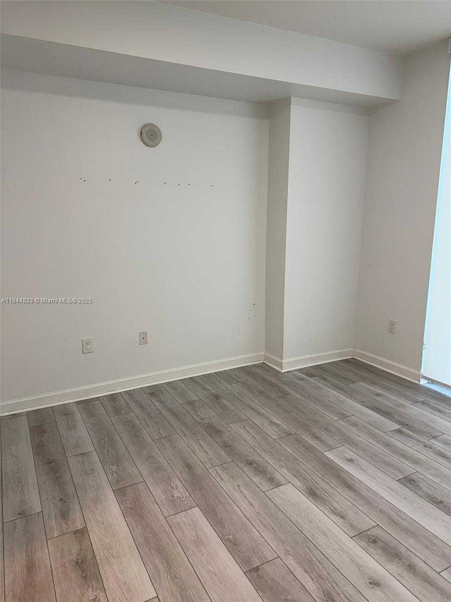 Small Image of 79 SOUTH WEST 12TH ST #3207-S, Miami Number 19