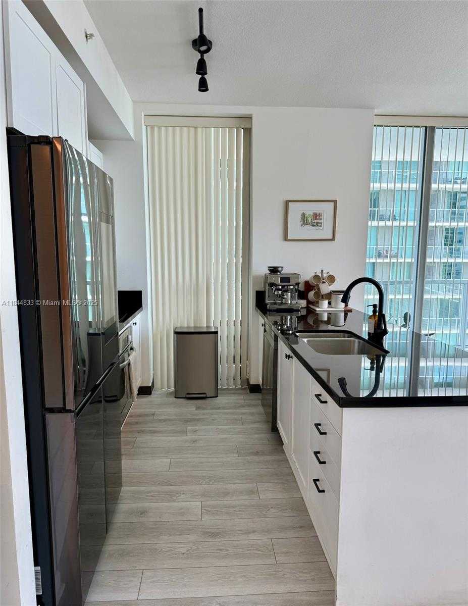 Small Image of 79 SOUTH WEST 12TH ST #3207-S, Miami Number 2