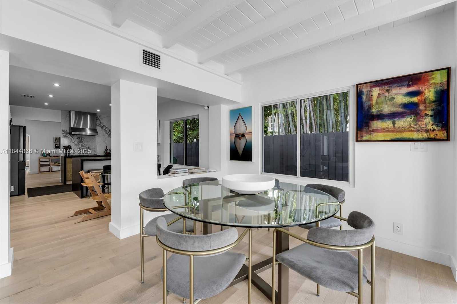 Small Image of 1826 FAIRHAVEN PL, Miami Number 14