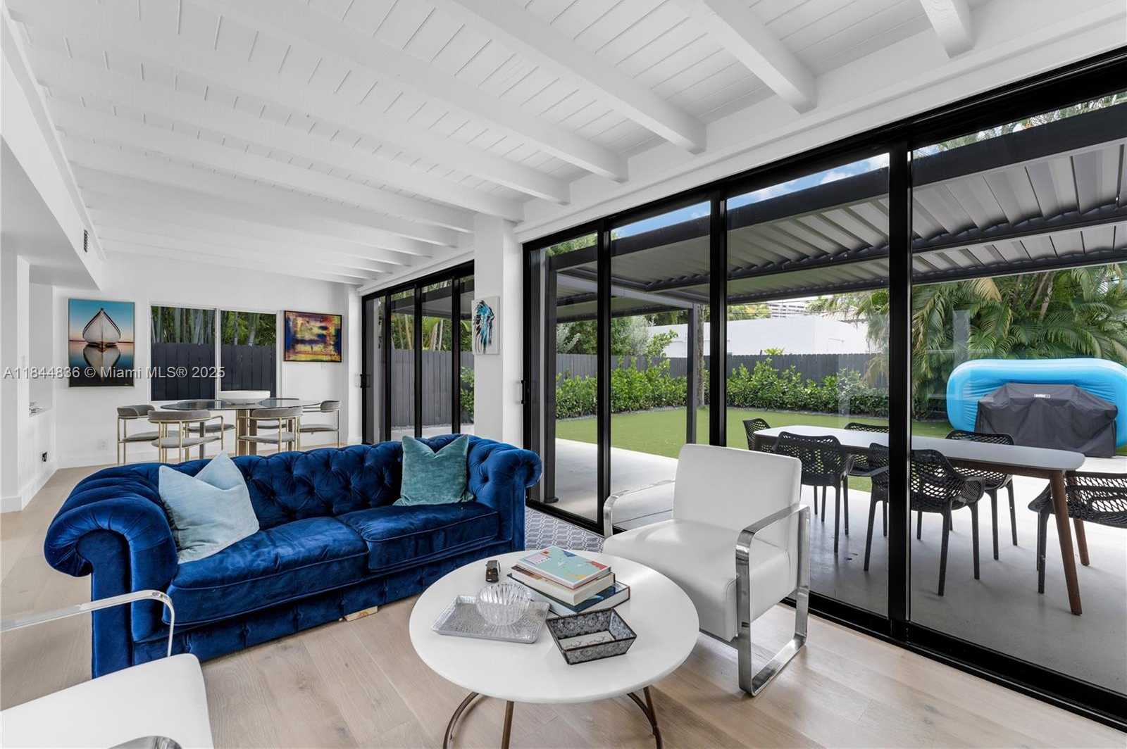 Small Image of 1826 FAIRHAVEN PL, Miami Number 16