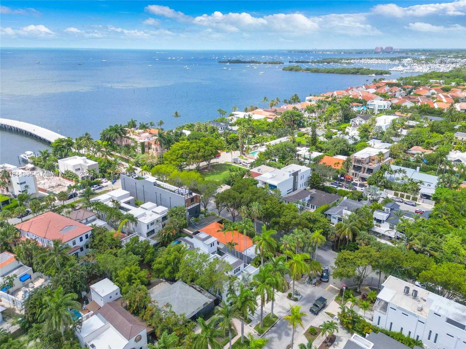 Small Image of 1826 FAIRHAVEN PL, Miami Number 44